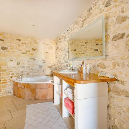 Holiday home Le Clos Du Puits Doux